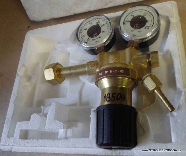 Redukční ventil AR9 TP6-01-85 (18509 (2).JPG)